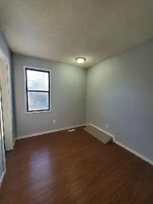 3 bedroom Townhouse - AVAILABLE NOW - Photo 12