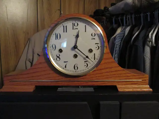 Bulova Mantle Clock made in Germany - 3-hole manual wind