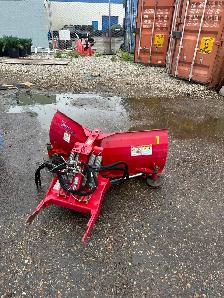 Ventrac 4500Y - Mower and Snow Removal - Attachments included - Photo 6