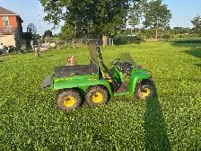 John Deere Gator - Photo 2