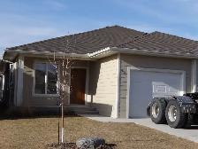 2 Bedroom plus Den Duplex for Rent in Steinbach Sept 1
