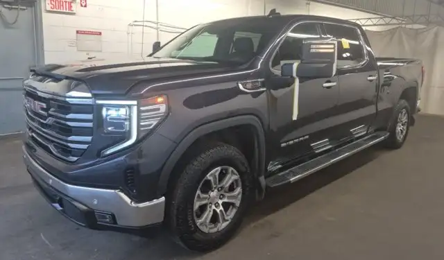 2024 GMC Sierra 1500 SLT Crew 4X4 | 6.2L V8 | 6.5 Box | Max