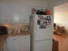 Furnished Room - Couples, Singles, Students. No Lease! - Photo 5