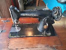 Antique Singer sewing machine - Photo 2