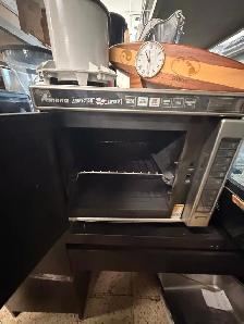 Commercial Speed Oven - Amana Convection Express (ACE208 / HCM22 - Photo 2