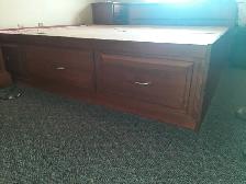 Estate Sale, Furniture - Photo 8