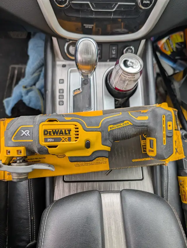 DEWALT DCS356B 20V XR Oscillating Multi-Tool