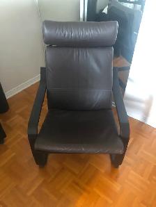 CHAISE SEULEMENT EN CUIR BRUN IKEA