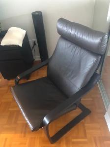 CHAISE SEULEMENT EN CUIR BRUN IKEA - Photo 2