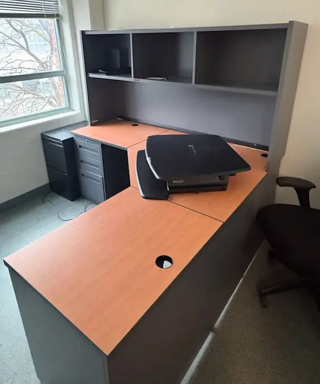 Teknion L-Shape Desk-without Hutch - Call Now!