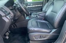 2017 Ford Explorer XLT 7 Seater 4X4 - Photo 4
