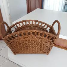 3 BEAUX GRANDS PANIERS NEUFS EN OSIER: $10.00 CHACUN