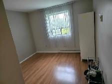 Bedroom For Rent - Photo 2