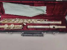 Jupiter JFL-507 flute w/carrying case - Photo 2