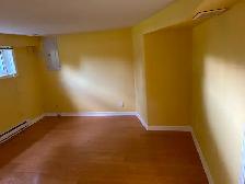 One bedroom basement suite on quiet cul-de-sac near parks - Photo 2