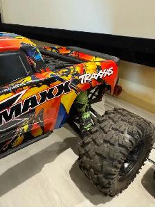 Traxxas X-Maxx 8S RC Truck – Complete Ready-to-Run Package - Photo 2