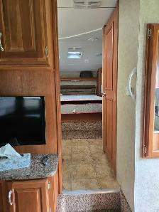 Gulf Stream Mako Fifth Wheel - Photo 8