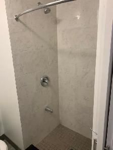 Bachelar/Lge Room with kitchenette and bath@Wilson Subway Stn - Photo 7