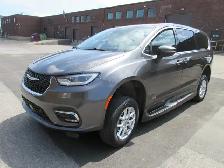 WHEELCHAIR VAN ADAPTE, 2023 CHRYSLER PACIFICA TOURING - Photo 10