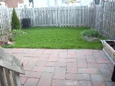 3 1 Bedroom 3.5 Bathroom town house in Central Kanata - Photo 2