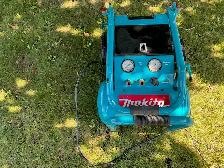 Makita compressor - Photo 8