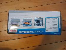 2021 CHEVROLET TAHOE WHITE 1/26 DIECAST MODEL CAR BY MAISTO - Photo 3
