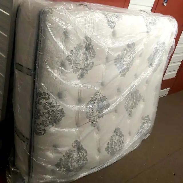 Clean Queen Size Mattress – Very Good Condition