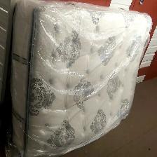Clean Queen Size Mattress – Very Good Condition
