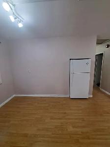 Perfect for Students or Families! 2‑Bed Main Floor – Allendale - Photo 8