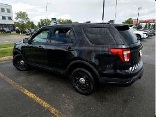 2019 Explorer AWD Mint & Low-KMs ⭐Just $8000 OBO⭐ - Photo 2
