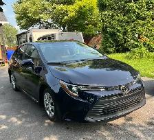 Toyota Corolla LE 2024 — Bleu foncé — 27 411 km — 25 999 $ - Photo 4