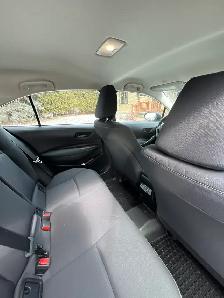 Toyota Corolla LE 2024 — Bleu foncé — 27 411 km — 25 999 $ - Photo 8