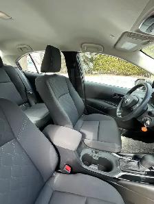 Toyota Corolla LE 2024 — Bleu foncé — 27 411 km — 25 999 $ - Photo 9