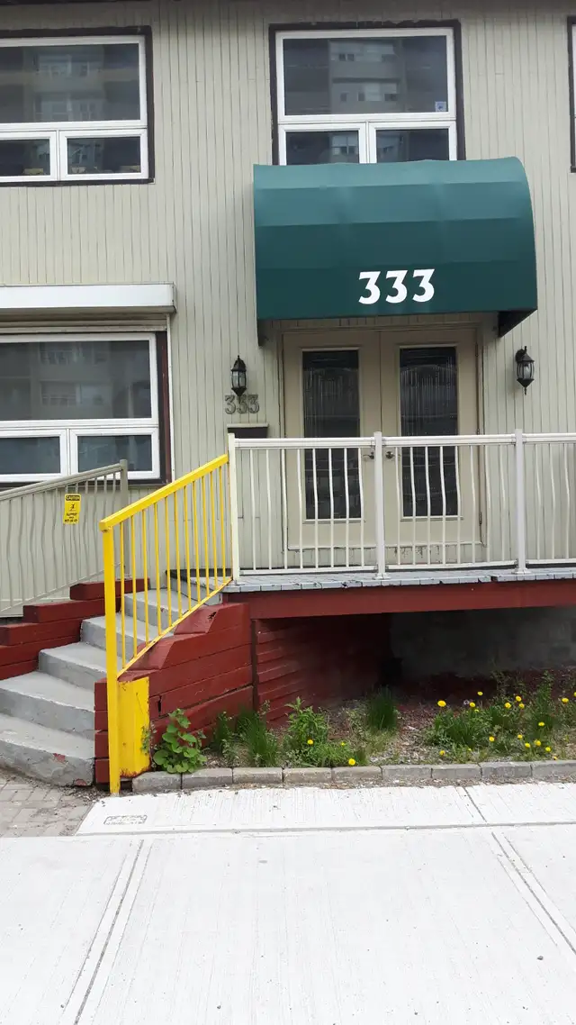 Nice offices, $500 to1000, all included, Eglinton & Mt. Pleasant