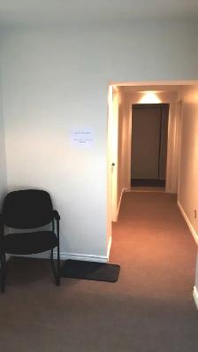 Nice offices, $500 to1000, all included, Eglinton & Mt. Pleasant - Photo 3