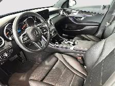 2019 Mercedes-Benz C300 4MATIC Sedan Yes, only 9,000 km's! Amazi - Photo 12