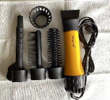 SÉCHOIR. À. CHEVEUX. MULTI FONCTIONS  NEUF