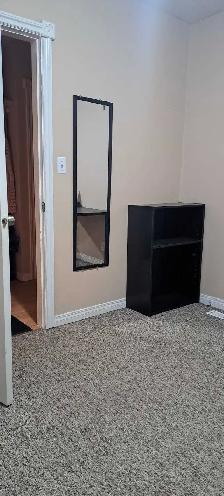 Camrose Room for Rent - Photo 6