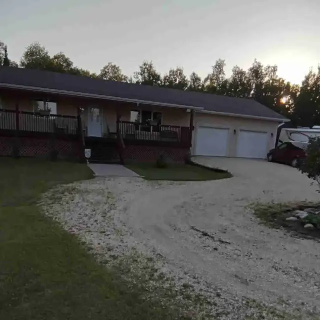 Beautiful house on 3 acres