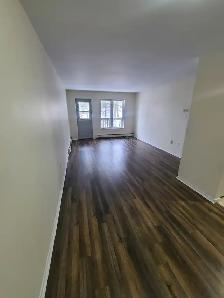 Spacious 2BR w/ In-Suite Laundry - 96 North St Unit 214 - Sep 1