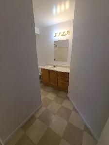 Spacious 2BR w/ Dishwasher - 96 North St (Unit 203 & 304) - Oct - Photo 9