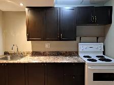 Spacious West End 1 Bedroom | In-Suite Laundry & Central Air