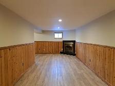Spacious West End 1 Bedroom | In-Suite Laundry & Central Air - Photo 3