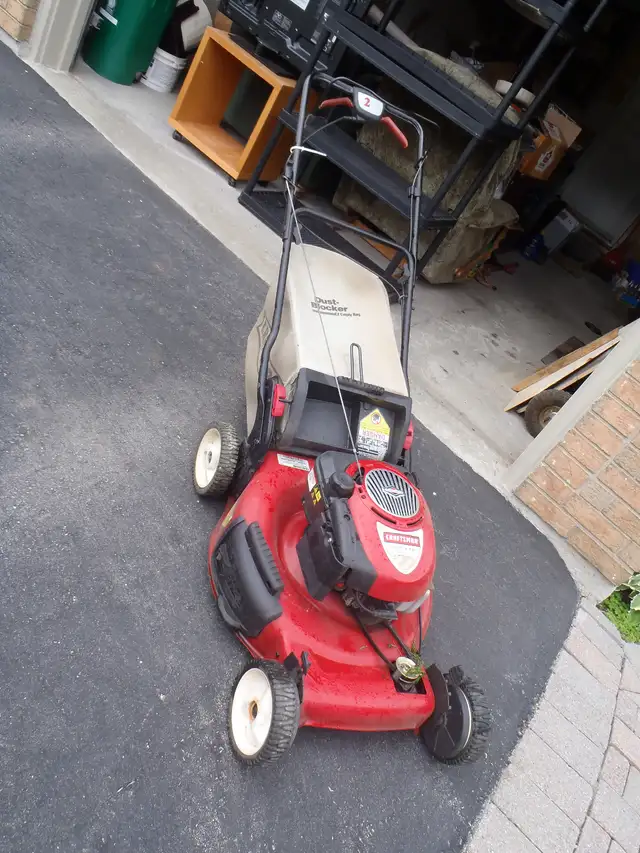 MOVING SALE: Craftsman 6.5 HP Lawnmower