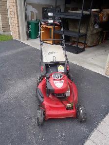 MOVING SALE: Craftsman 6.5 HP Lawnmower - Photo 5