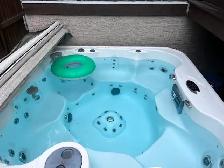 8 seater hot tub - Photo 3