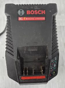 (N9749917) Bosch BC660 18V Battery and Charger - Photo 2