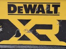(N9749922) DeWalt DCB205 Battery 5.0AH - Photo 3