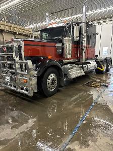 company drivers wanted hauling oil - Photo 4