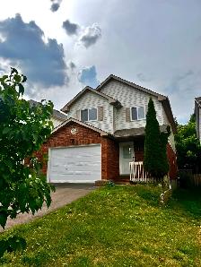 3 Bedroom Detached Home in Waterloo
